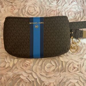 Micheal Kors belt bag